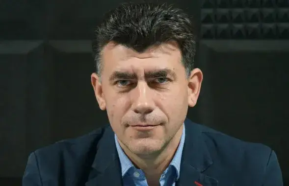 Павел Усаў
