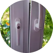 “Ёсць маскітныя сеткі "Антыкот". Але няма сеткі "Антыдзеці""