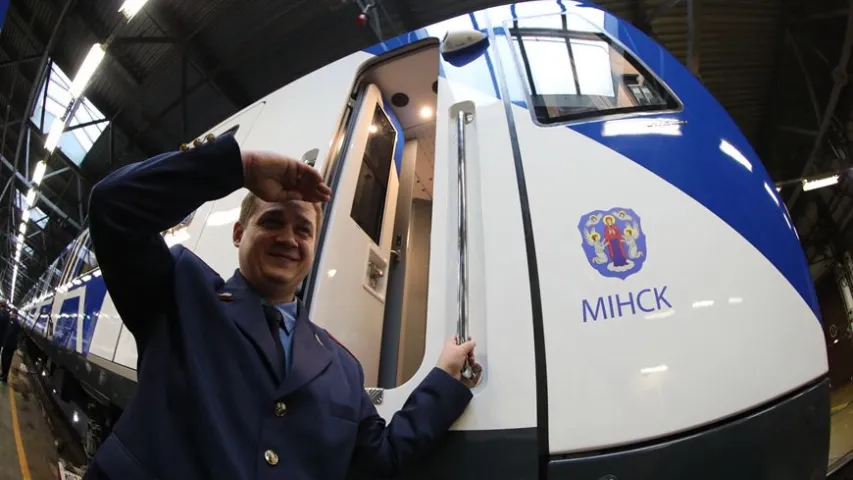 Новыя цягнікі пачнуць перавозіць пасажыраў у мінскім метро ў пачатку 2020-га