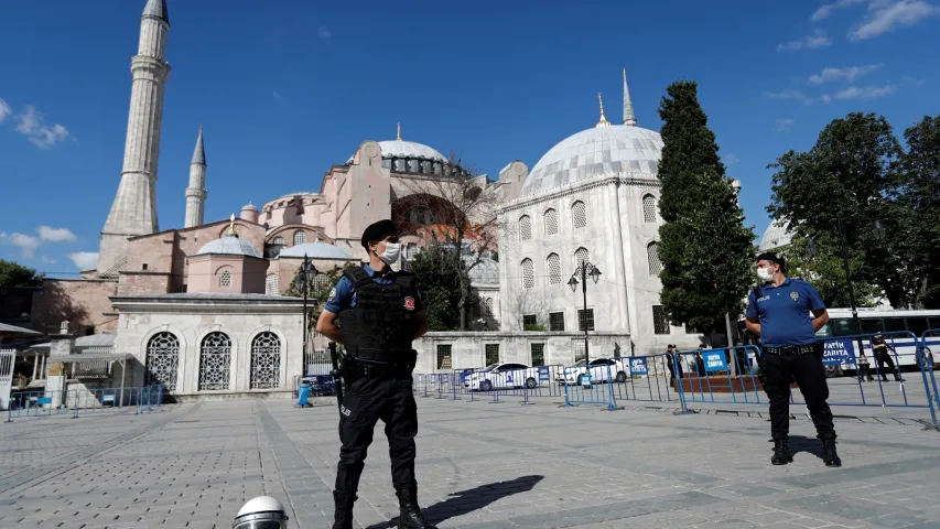 Улады Турцыі ператварылі сабор Святой Сафіі ў мячэць