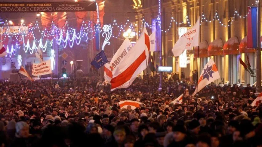 19 декабря 2010 — легендарная Площадь в архивных фотографиях