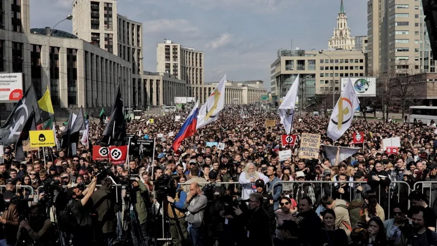 У Маскве 12 тысяч чалавек пратэставалі супраць блакіроўкі Telegram (фота)