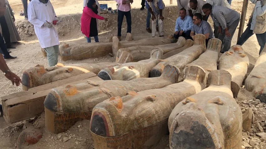 У Егіпце знайшлі больш за 20 саркафагаў, якім тысячы гадоў