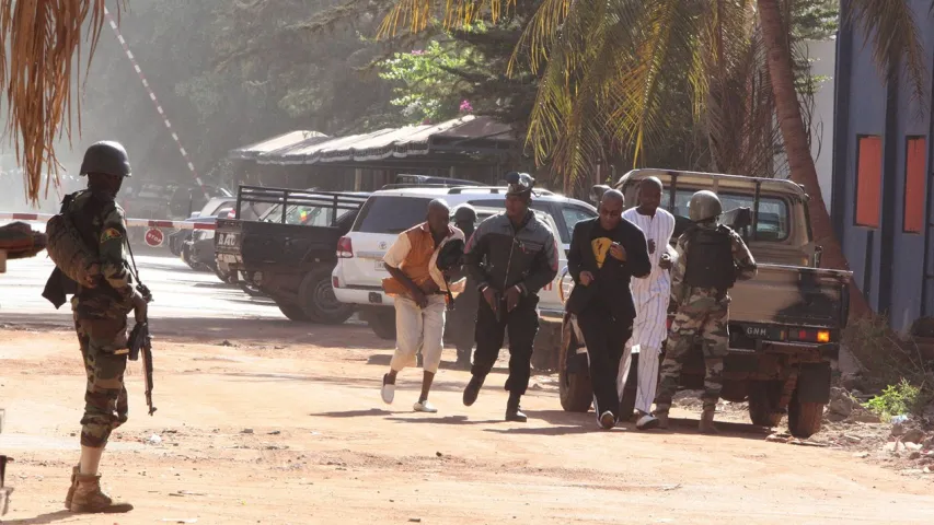 Армія Малі пачала штурм захопленага джыхадыстамі гатэля