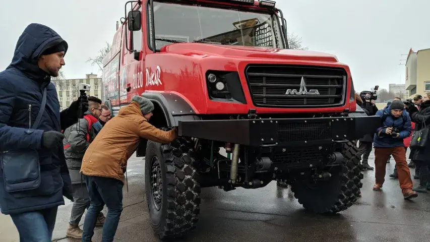 МАЗ паказаў спартовы грузавік магутнасцю амаль у 1000 коней