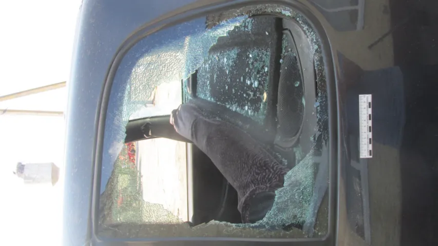 Як выглядае Chevrolet Niva агранома пасля нападу вяскоўца з сякерай (фота)