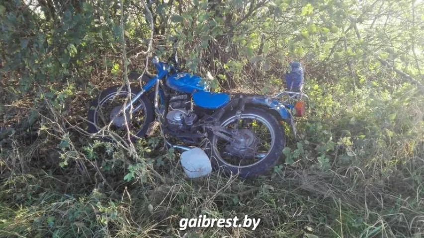 У Камянецкім раёне матацыклісты пасля ДТЗ сем гадзінаў ляжалі без дапамогі