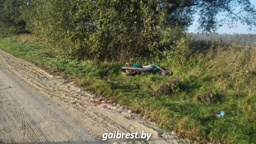 У Камянецкім раёне матацыклісты пасля ДТЗ сем гадзінаў ляжалі без дапамогі