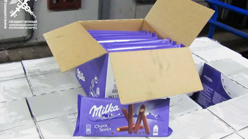 Гродзенскія мытнікі не пусцілі ў Беларусь 2,5 тоны шакаладак Milka