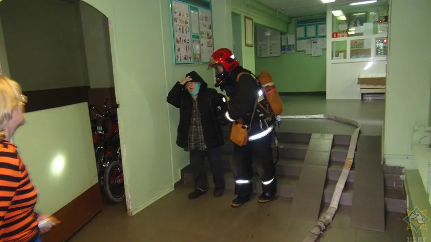 На пажары ў мінскім інтэрнаце выратавалі восем, эвакуявалі 60 чалавек 