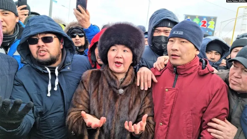 Как Казахстан оказался охвачен протестами