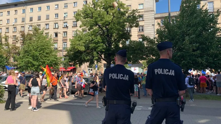 Украинцы и поляки проводят общий прайд в Варшаве (фото, видео)