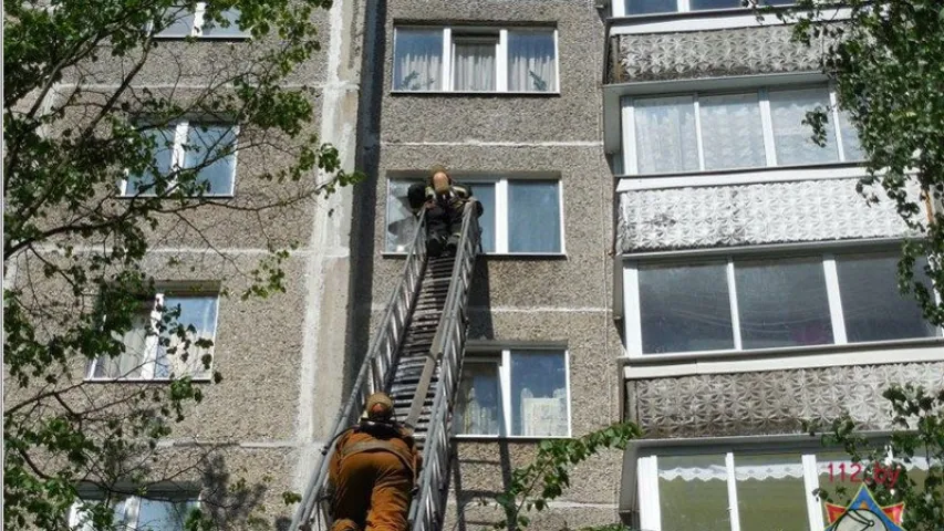 На пажары ў Полацку выратавальнікі эвакуявалі 22 чалавекі