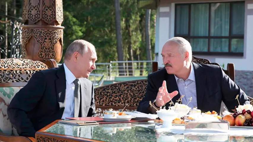 Путин приехал в гости к Лукашенко без любимой термокружки