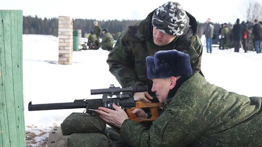 Кіраўнік Міншчыны Шапіра: Тэрыятарыяльная абарона не лягчэй за пасяўную (фота)