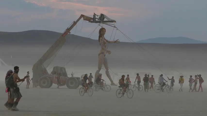 Белоруска стала одной из самых модных на Burning Man 2017