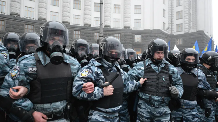 "Даспехі" паліцыі на мітынгах у Малдове, Украіне, Арменіі і Беларусі