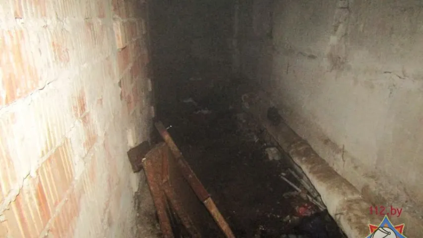 Міліцыянт у Віцебску выратаваў на пажары бяздомнага