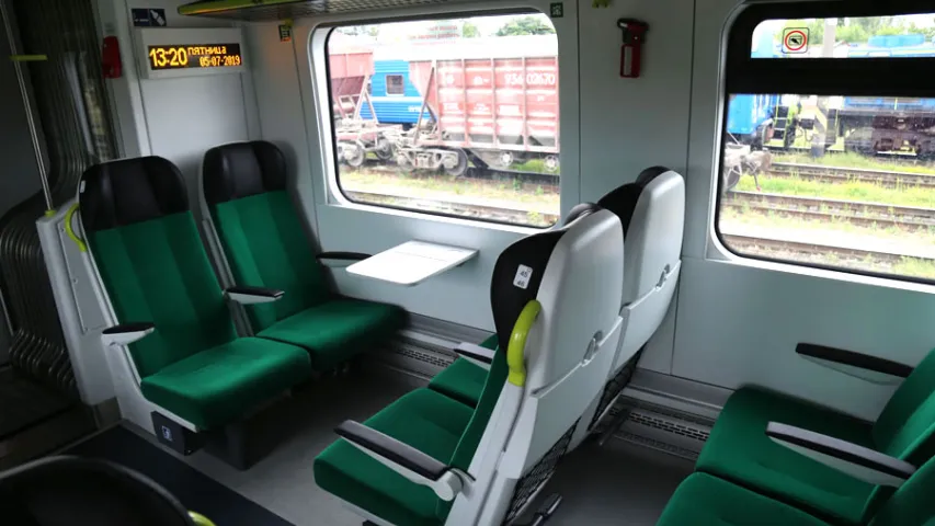 Wi-Fi, розетки, кондиционер: как выглядит новый импортный дизель-поезд на БЖД