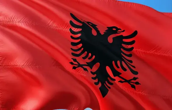 Флаг Албании, иллюстративное&nbsp;фото
